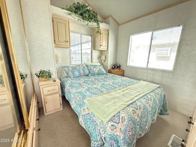 1017 PROSPECTOR Drive, Apache Junction, AZ 85119