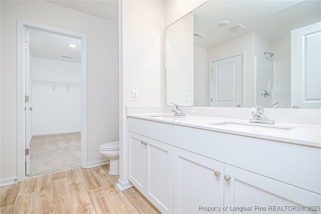 5864 Panther Drive, Hope Mills, NC 28348