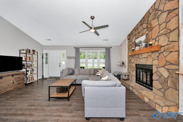 15013 Branscomb Road SE, Huntsville, AL 35803