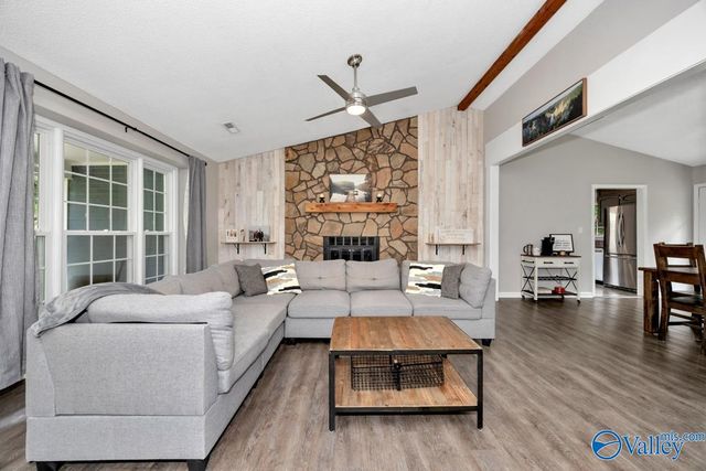 15013 Branscomb Road SE, Huntsville, AL 35803