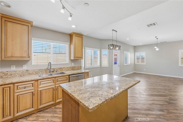 956 W Tibbot, Rialto, CA 92377