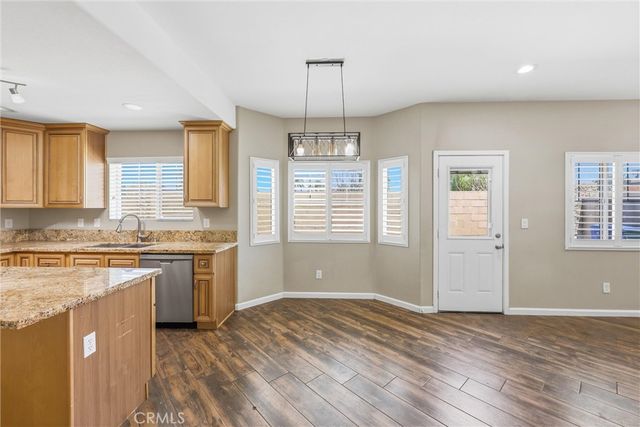 956 W Tibbot, Rialto, CA 92377
