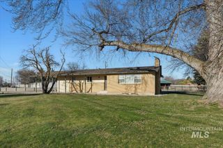 4320 N Locust Grove, Meridian, ID 83642