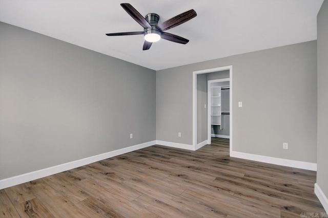 129 Shade Tree Ln, Jacksonville, AR 72076