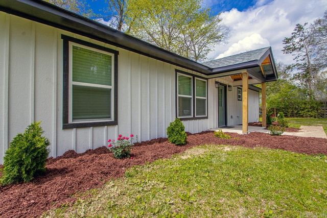 129 Shade Tree Ln, Jacksonville, AR 72076