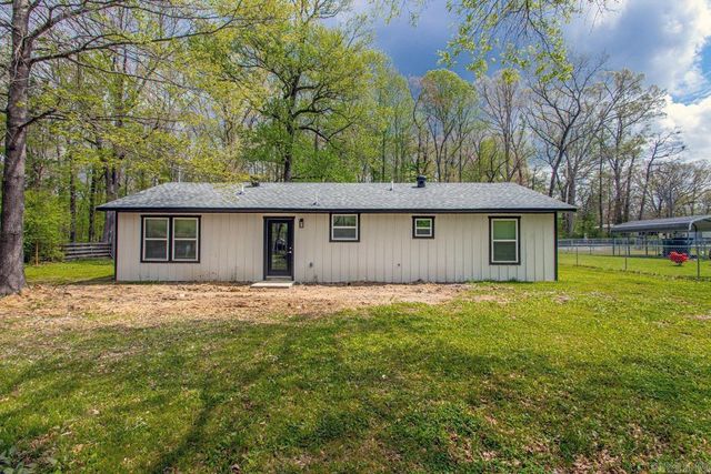 129 Shade Tree Ln, Jacksonville, AR 72076
