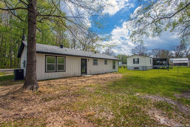 129 Shade Tree Ln, Jacksonville, AR 72076