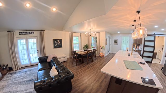 3015 Simpson Drive, Somerset, KY 42503