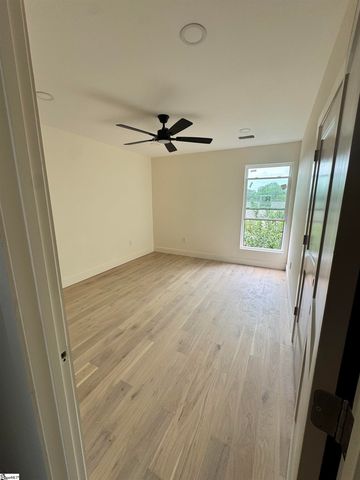 222 Buist Avenue, Greenville, SC 29609
