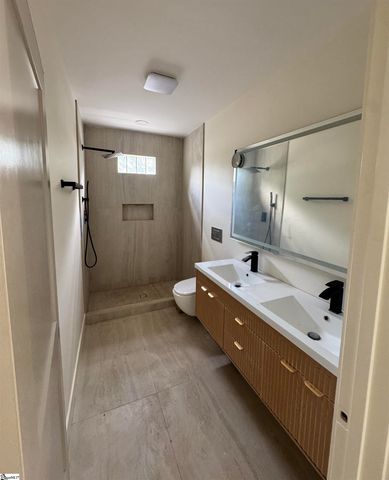 222 Buist Avenue, Greenville, SC 29609
