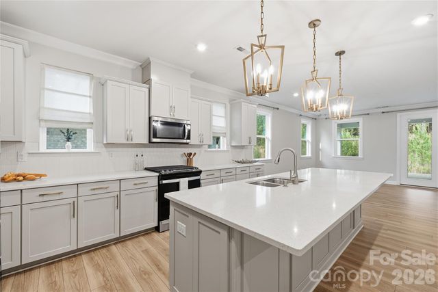 9534 Liberty Hill Drive, Mint Hill, NC 28227