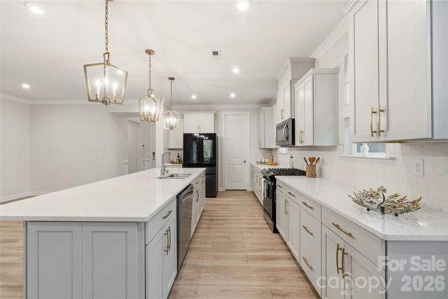 9534 Liberty Hill Drive, Mint Hill, NC 28227