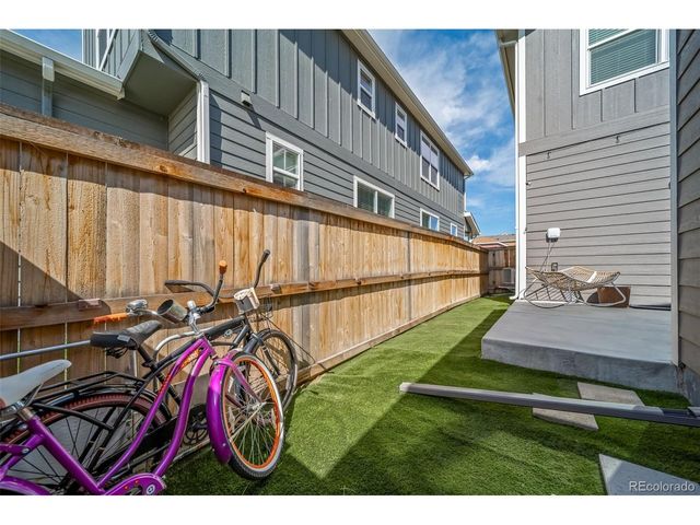 861 Great Plains Ave, Berthoud, CO 80513