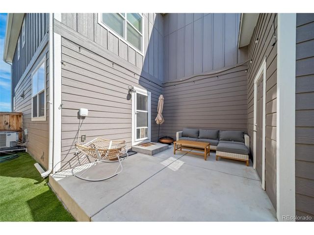 861 Great Plains Ave, Berthoud, CO 80513