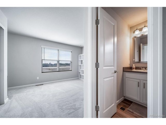 861 Great Plains Ave, Berthoud, CO 80513