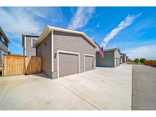 861 Great Plains Ave, Berthoud, CO 80513