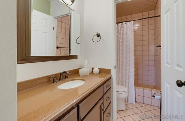 13206 Saddle Ridge Rd, Lakeside, CA 92040