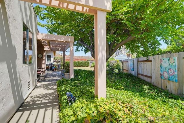 13206 Saddle Ridge Rd, Lakeside, CA 92040