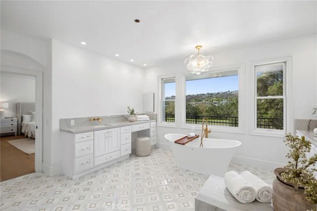 15 Canada Oaks, Coto De Caza, CA 92679