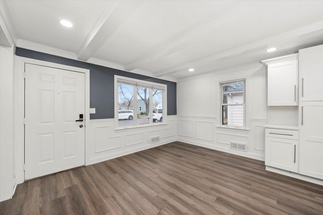 1317 Waverly Place, Joliet, IL 60435