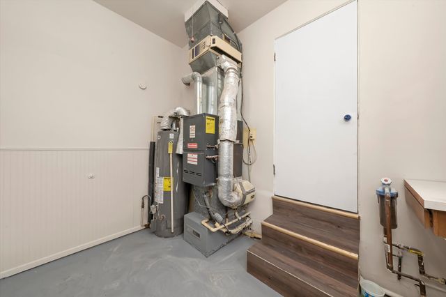 1317 Waverly Place, Joliet, IL 60435