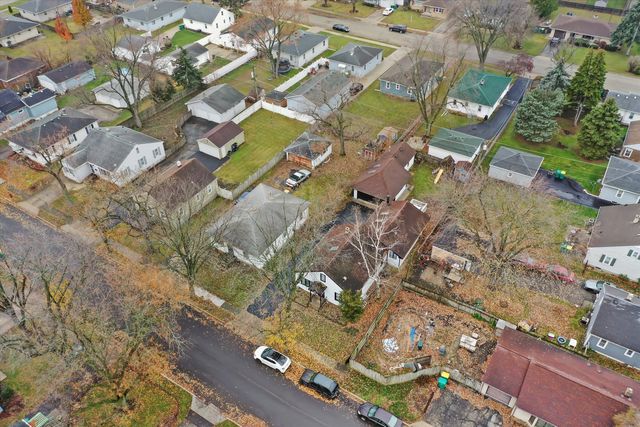 1317 Waverly Place, Joliet, IL 60435