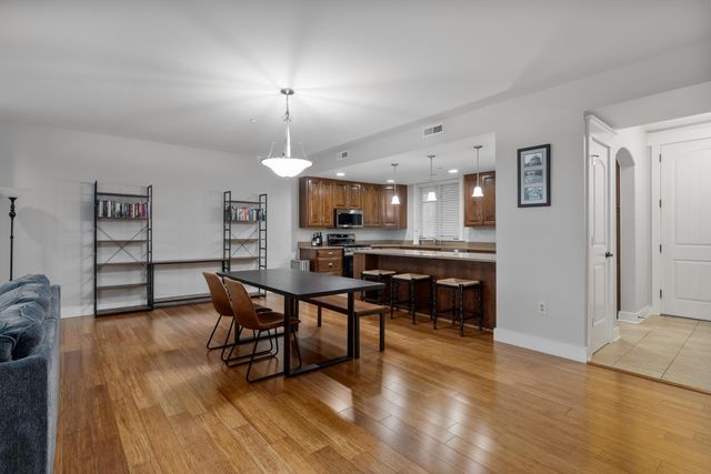 9029 Terrazza South Court, Dublin, OH 43016