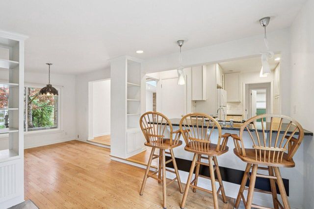 5105 W Arrowwood ROAD, Mequon, WI 53092