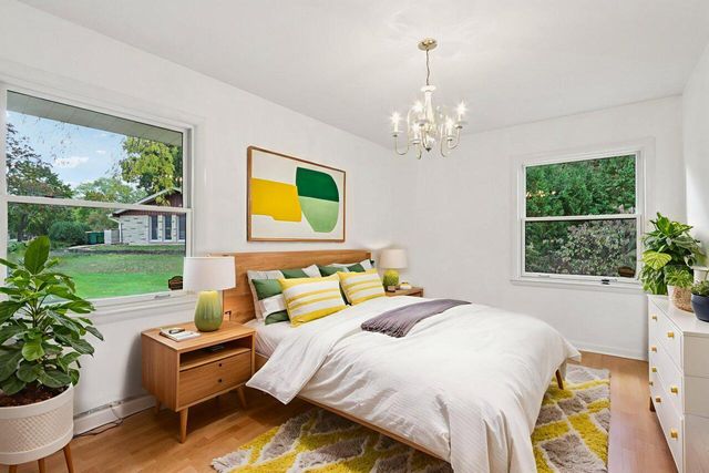 5105 W Arrowwood ROAD, Mequon, WI 53092