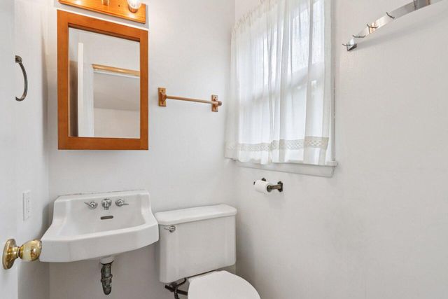 5105 W Arrowwood ROAD, Mequon, WI 53092