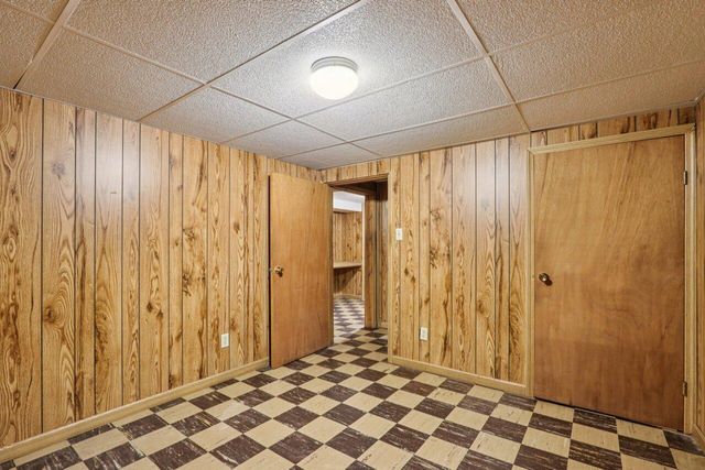 5105 W Arrowwood ROAD, Mequon, WI 53092