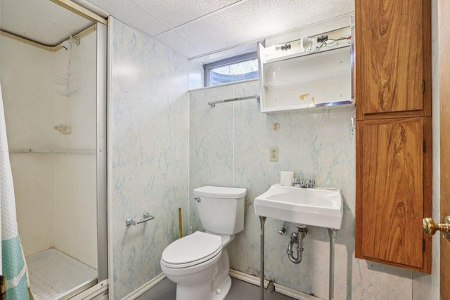 5105 W Arrowwood ROAD, Mequon, WI 53092