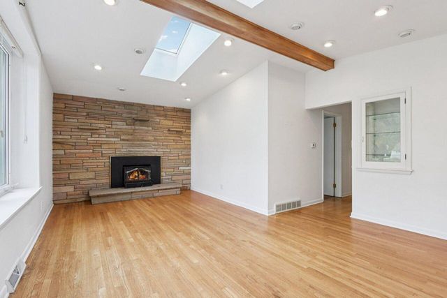 5105 W Arrowwood ROAD, Mequon, WI 53092