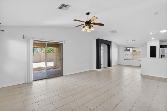 6550 S 44th Avenue, Laveen, AZ 85339