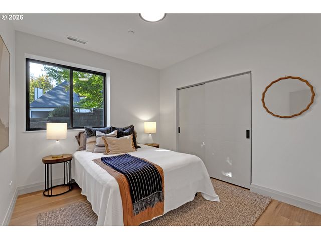 3125 Nw BLUE SKY Ln, Portland, OR 97229