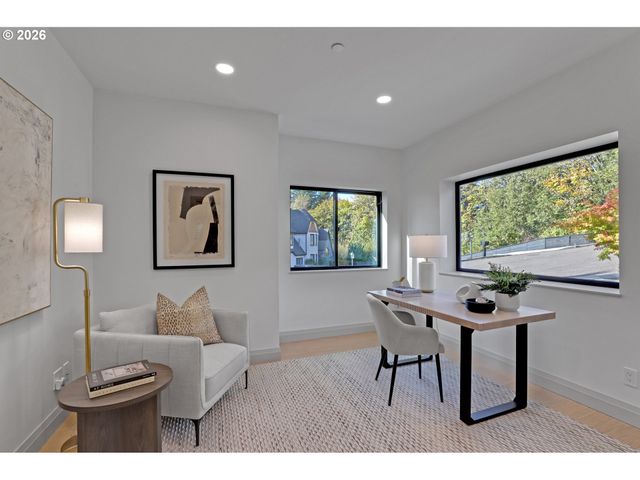 3125 Nw BLUE SKY Ln, Portland, OR 97229