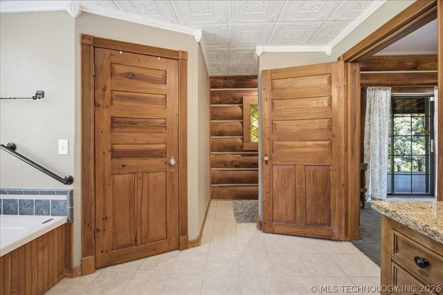 28400 W 51st Street, Sand Springs, OK 74063
