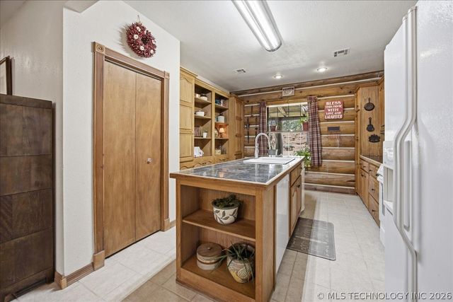 28400 W 51st Street, Sand Springs, OK 74063