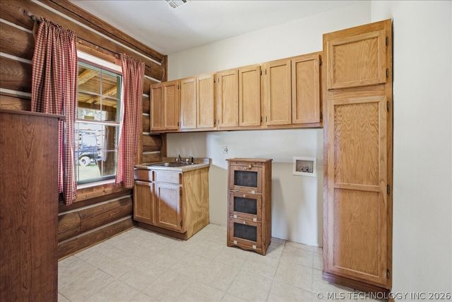 28400 W 51st Street, Sand Springs, OK 74063