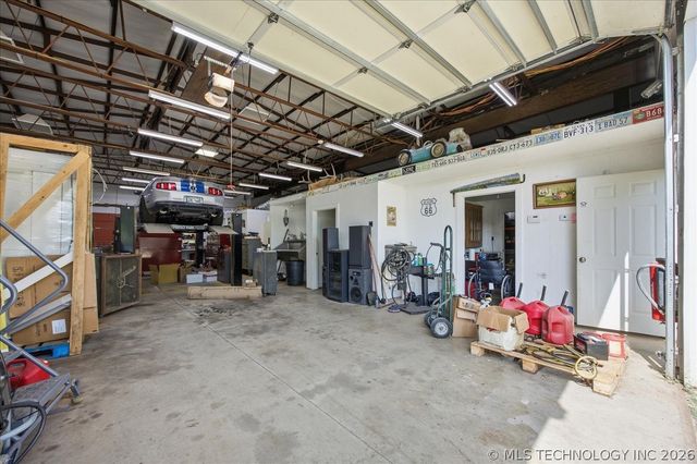 28400 W 51st Street, Sand Springs, OK 74063