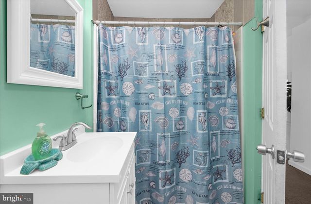 1608 WALL DR, Pasadena, MD 21122