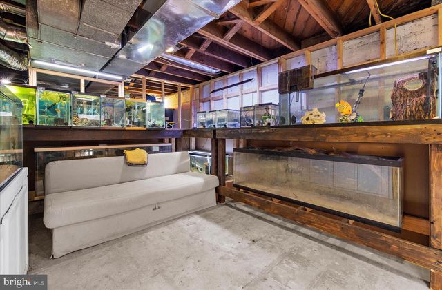 1608 WALL DR, Pasadena, MD 21122