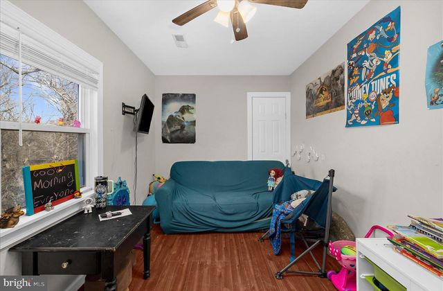 1608 WALL DR, Pasadena, MD 21122