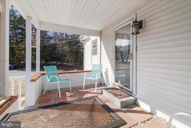 1608 WALL DR, Pasadena, MD 21122