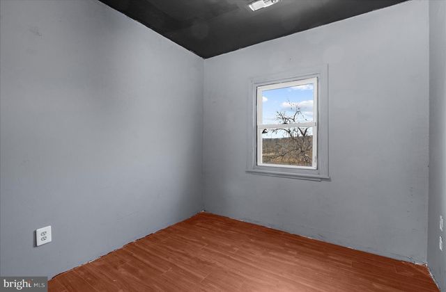 1608 WALL DR, Pasadena, MD 21122