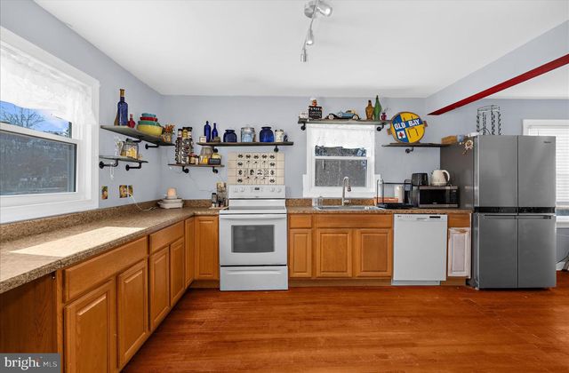 1608 WALL DR, Pasadena, MD 21122