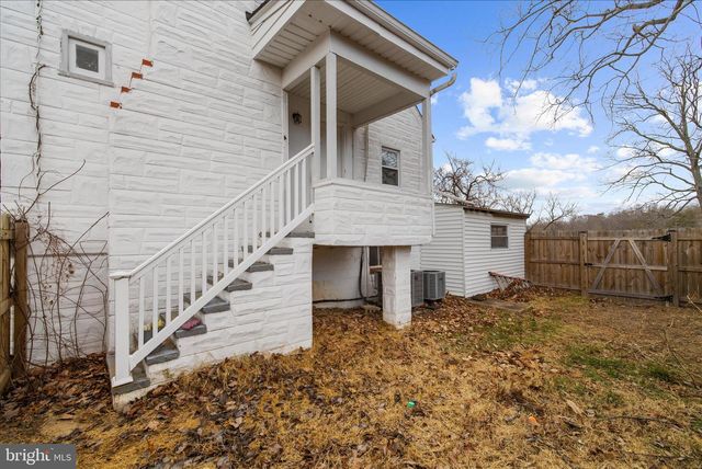 1608 WALL DR, Pasadena, MD 21122