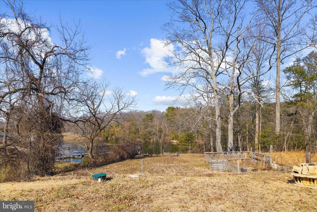 1608 WALL DR, Pasadena, MD 21122