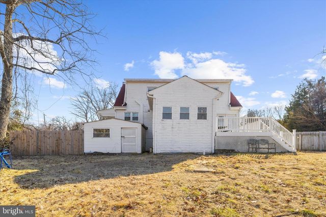 1608 WALL DR, Pasadena, MD 21122