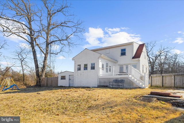 1608 WALL DR, Pasadena, MD 21122